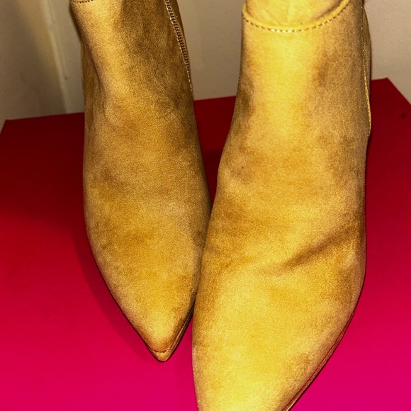 Shoedazzle Michea High Stiletto heel Boots. Size 7 in women. Beige - Picture 7 of 10